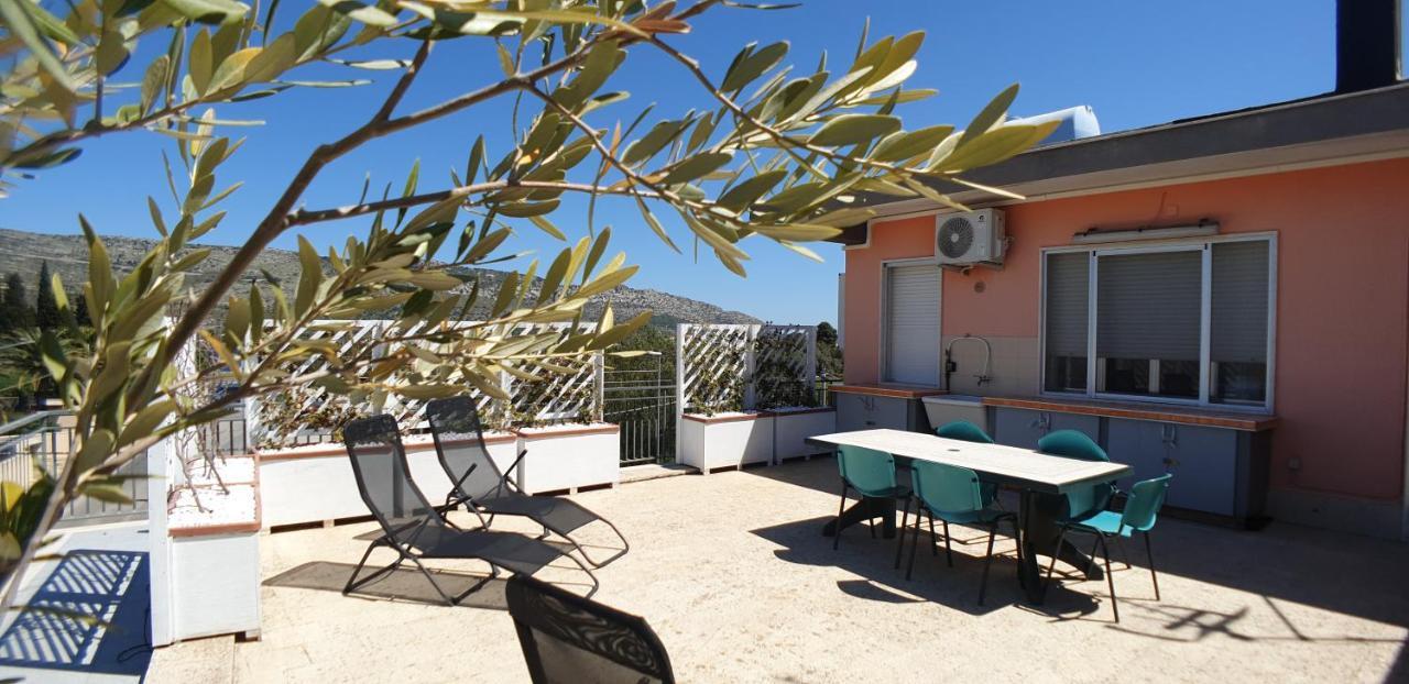 Stella-Guesthouse Solarino Exterior photo